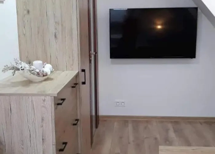 Semesterbostad Lesny Zakatek- Lipa *