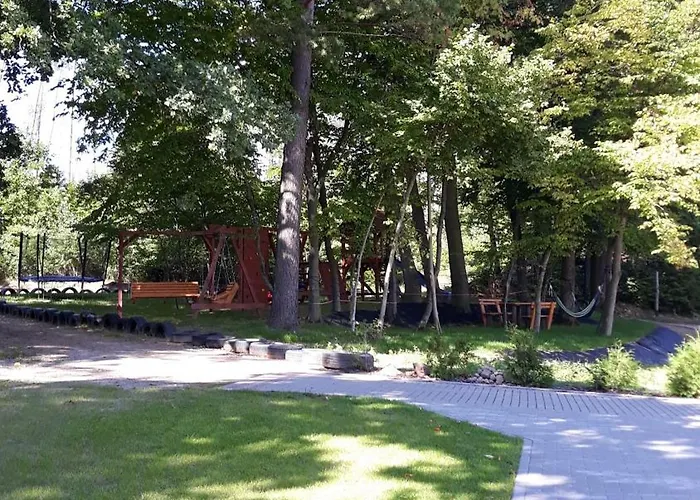 Semesterbostad Lesny Zakatek- Lipa Parchowo